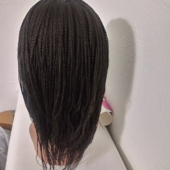 Braided wig - Picture 3 of 5